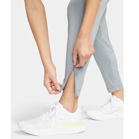 Nike Dri-FIT Essential Women's Running Pants - Picture 5 of 8